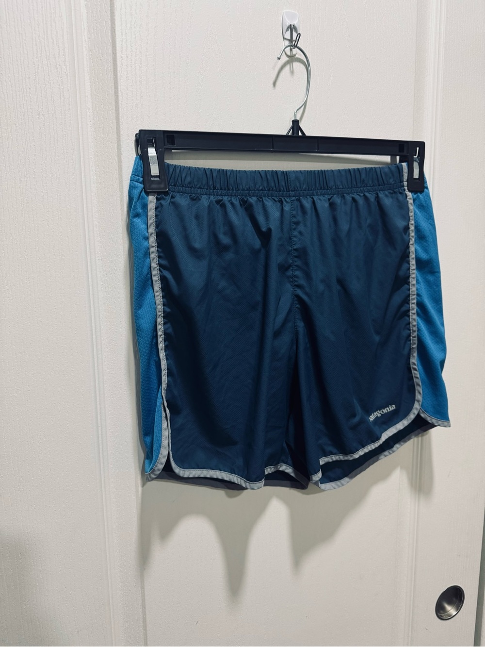 Patagonia Men’s S Blue Running Shorts Built-In Liner - Picture 4 of 9